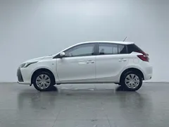 2022 Toyota Yaris L Zhixuan 1.5L CVT PLUS, белый — фото 8