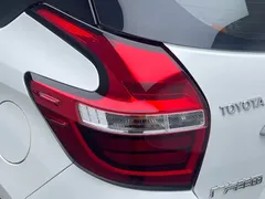 2022 Toyota Yaris L Zhixuan 1.5L CVT PLUS, белый — фото 12