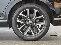 2020 Volkswagen Magotan 330TSI DSG, чёрный — фото 9