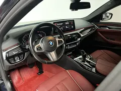 2022 BMW 5 Series 530Li Leading M Sport Package, чёрный — фото 7