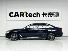 2022 BMW 5 Series 530Li Leading M Sport Package, чёрный — фото 15