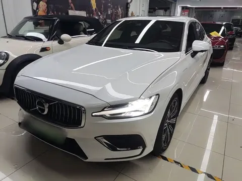 2022 Volvo S60 T8 PHEV 4WD Luxury