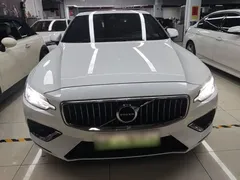 2022 Volvo S60 T8 PHEV 4WD Luxury, белый — фото 3
