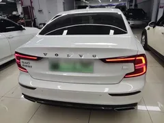 2022 Volvo S60 T8 PHEV 4WD Luxury, белый — фото 6