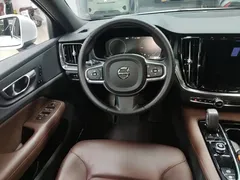 2022 Volvo S60 T8 PHEV 4WD Luxury, белый — фото 11