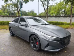 2022 Hyundai Elantra 1.5L CVT LUX — фото 2