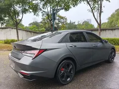 2022 Hyundai Elantra 1.5L CVT LUX — фото 7