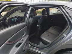 2022 Hyundai Elantra 1.5L CVT LUX — фото 11