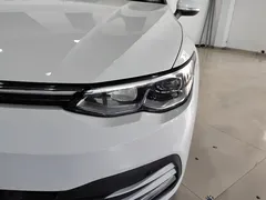 2021 Volkswagen Golf 280TSI DSG 30th Anniversary, белый — фото 5