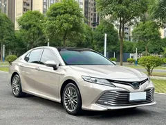 2019 Toyota Camry Hybrid 2.5HG Luxury — фото 3