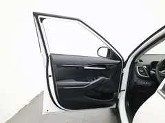 2023 Kia Seltos 1.5L CVT Luxury, белый — фото 8