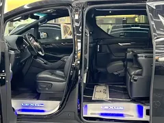 2020 Lexus LM 300h, чёрный — фото 6