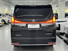 2020 Lexus LM 300h, чёрный — фото 14