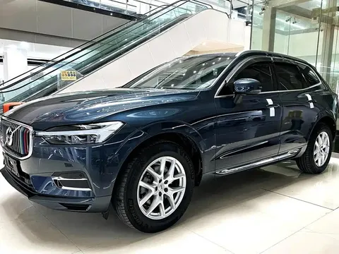 2021 Volvo XC60 T5 4WD Luxury