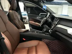 2021 Volvo XC60 T5 4WD Luxury, зелёный — фото 5