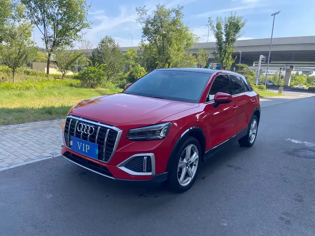 2022 Audi Q2L 35 TFSI Entry