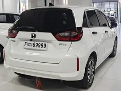 2021 Honda Fit 1.5L CVT, белый — фото 3