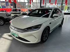 2025 BYD Qin L EV 545km Superior, белый — фото 1