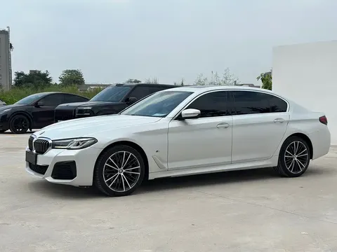 2022 BMW 5 Series 5 530Li M