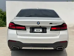 2022 BMW 5 Series 5 530Li M, белый — фото 18