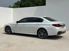 2022 BMW 5 Series 5 530Li M, белый — фото 19