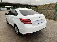 2020 Toyota Yaris L Zhixiang L 1.5L CVT Advanced, белый — фото 6