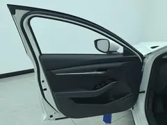 2022 Mazda 3 2.0L AT, белый — фото 7