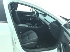 2022 Mazda 3 2.0L AT, белый — фото 8