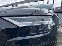 2021 Audi Q8 45 TFSI, чёрный — фото 28