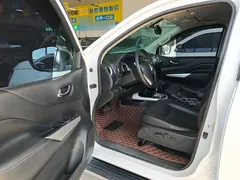 2021 Nissan Navara 2.5L AT 4WD QR25, белый — фото 16