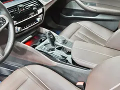 2021 BMW 5 Series 5 530Li M, белый — фото 18