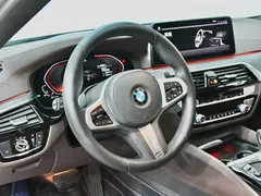 2021 BMW 5 Series 5 530Li M, белый — фото 20
