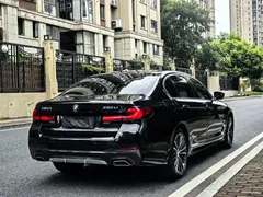 2023 BMW 5 Series 5 530Li M, чёрный — фото 5