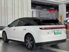 2025 Li Auto i6 4WD Standard, белый — фото 5