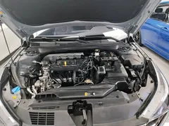 2022 Hyundai Elantra 1.5L CVT LUX Premium — фото 20