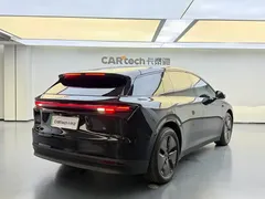 2025 Li Auto i6 2WD, чёрный — фото 4