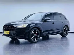 2022 Audi Q7 55 TFSI quattro S line Sport, чёрный — фото 1