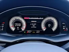 2022 Audi Q7 55 TFSI quattro S line Sport, чёрный — фото 15