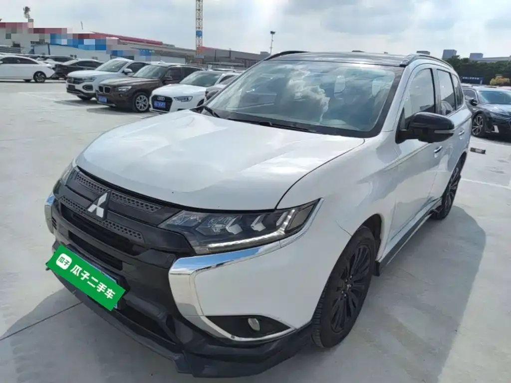 2021 Mitsubishi Outlander 2.4L 4WD 5