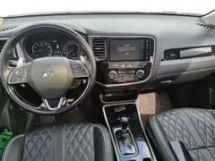 2021 Mitsubishi Outlander 2.4L 4WD 5, белый — фото 13