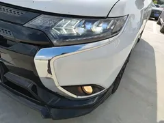 2021 Mitsubishi Outlander 2.4L 4WD 5, белый — фото 24