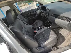 2021 Mitsubishi Outlander 2.4L 4WD 5, белый — фото 25
