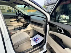 2021 Kia Carnival 2.0T Luxury Tech, белый — фото 10