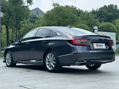 2022 Honda Accord 260TURBO Luxury — фото 23