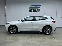 2021 BMW X2 xDrive25i M Sport Package, белый — фото 5