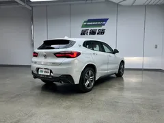 2021 BMW X2 xDrive25i M Sport Package, белый — фото 10