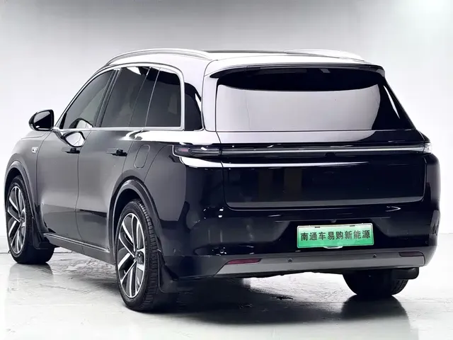 2023 Li Auto L8