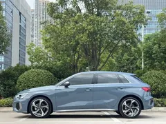 2022 Audi A3 Sportback 35 TFSI RS — фото 3