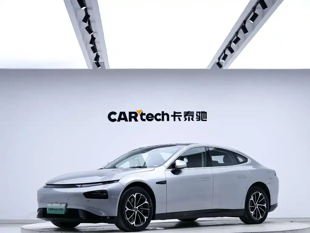 2023 Xpeng P7 586E