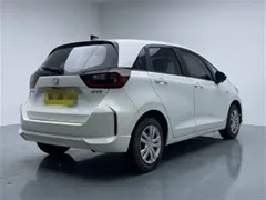 2021 Honda Fit 1.5L CVT, белый — фото 14